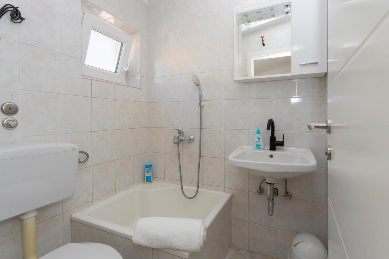 Ferienwohnung Koko Makarska Exterior foto