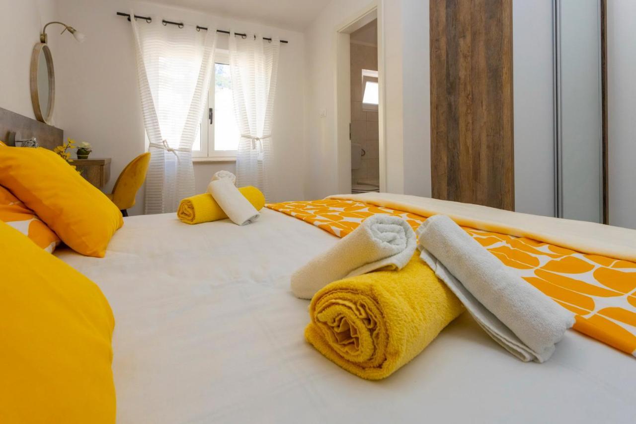 Ferienwohnung Koko Makarska Exterior foto