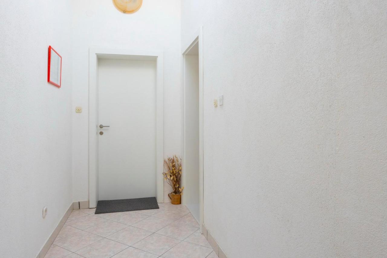 Ferienwohnung Koko Makarska Exterior foto